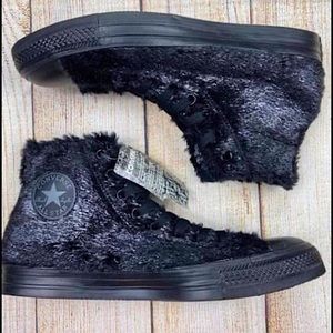 NWOT Rare Fuzzy converse